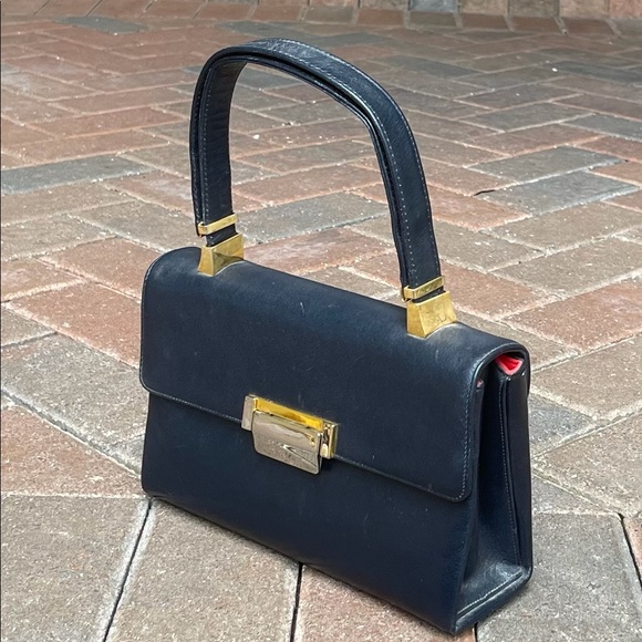 Koret Handbags - Koret navy leather vintage handbag
